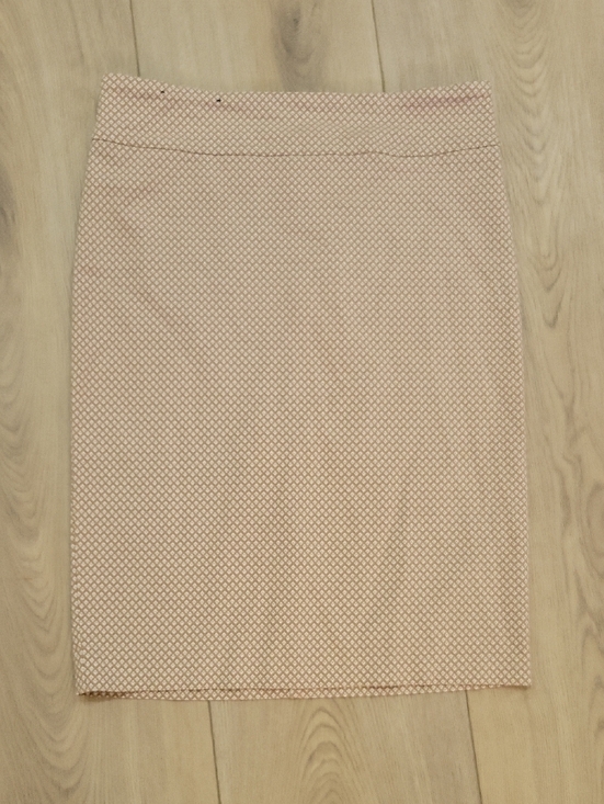 Mario Serrani Dresses & Skirts - Mario Serrani Blush Pink Patterned Pencil Skirt